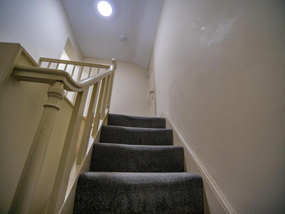 Spacesavers At Figtree Lane Sheffield Bagian luar foto